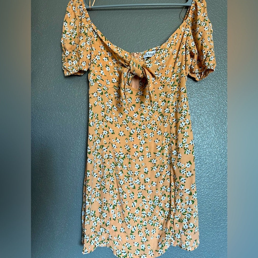 LILYFUL FLORAL SUMMER MIDI DRESS ORANGE SIZE MEDIUM ABOVE KNEE